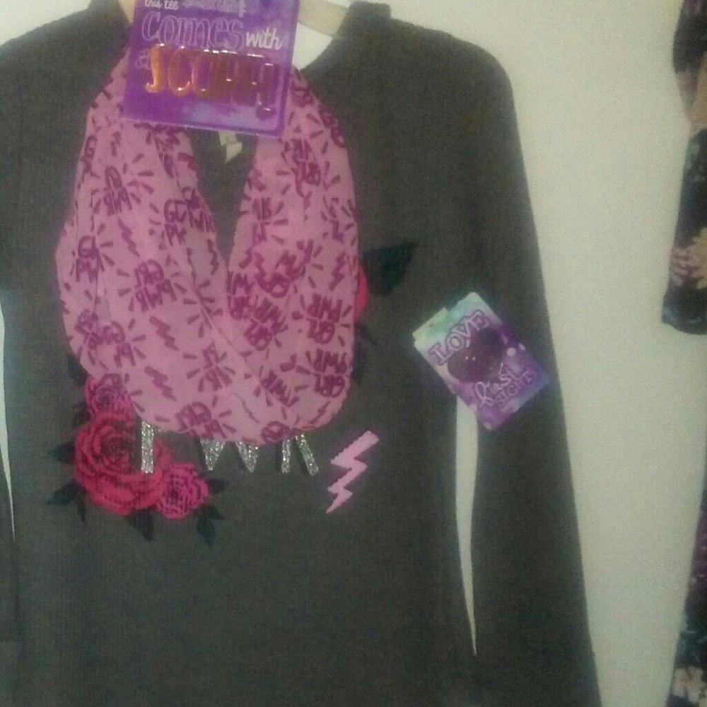 Girls Large 10/12 long sleeve with matching scarf